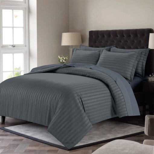 HOTEL COMFORTER WITH PRACTICAL MATERIAL King Pillow Cover, Comforter, Fitted Sheet Modern soft Hotel Collection dark-gray لحاف فندقي عالي الجودة صحي ناعم ومريح في النوم