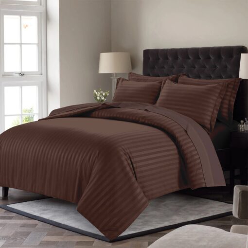 HOTEL COMFORTER WITH PRACTICAL MATERIAL King Pillow Cover, Comforter, Fitted Sheet Modern soft Hotel Collection brown لحاف فندقي عالي الجودة صحي ناعم ومريح في النوم